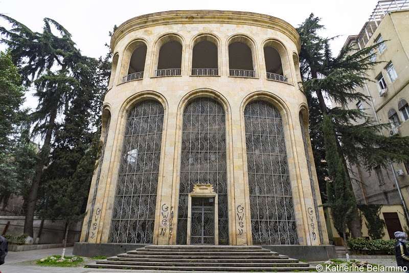 Old Tbilisi walking tour of architecture and hidden treasures geotv.ge